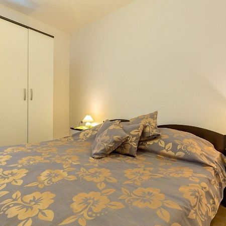 Apartments Mari Zrnovo 外观 照片